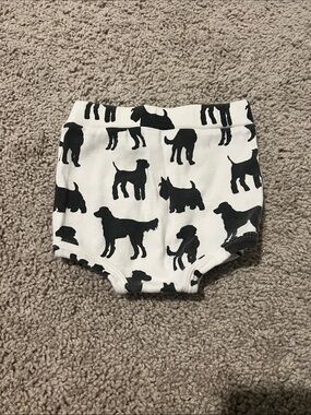 kate quinn Black & White Dog Print Diaper Cover 6-12m